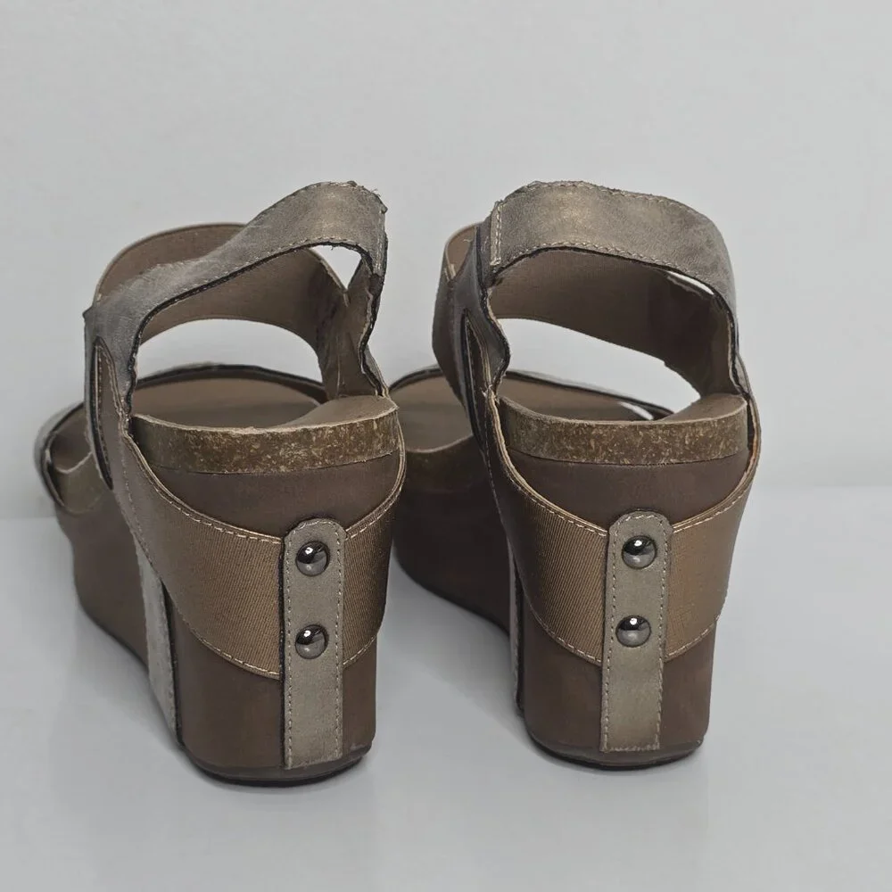 Corkys Sandals Womens‎ US 7 Platform Wedge Ankle Strap Metallic
